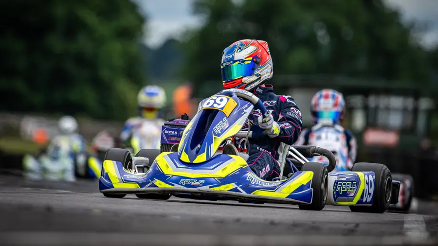Karts racing