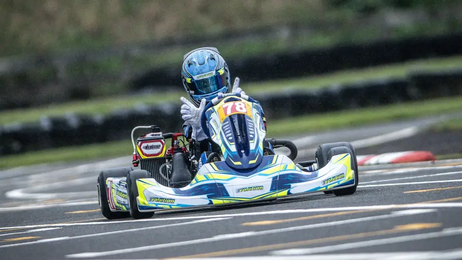 Karts racing